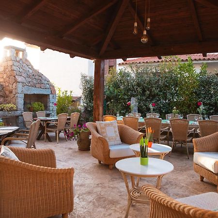 Hotel Ristorante S'Astore Benetutti Bagian luar foto