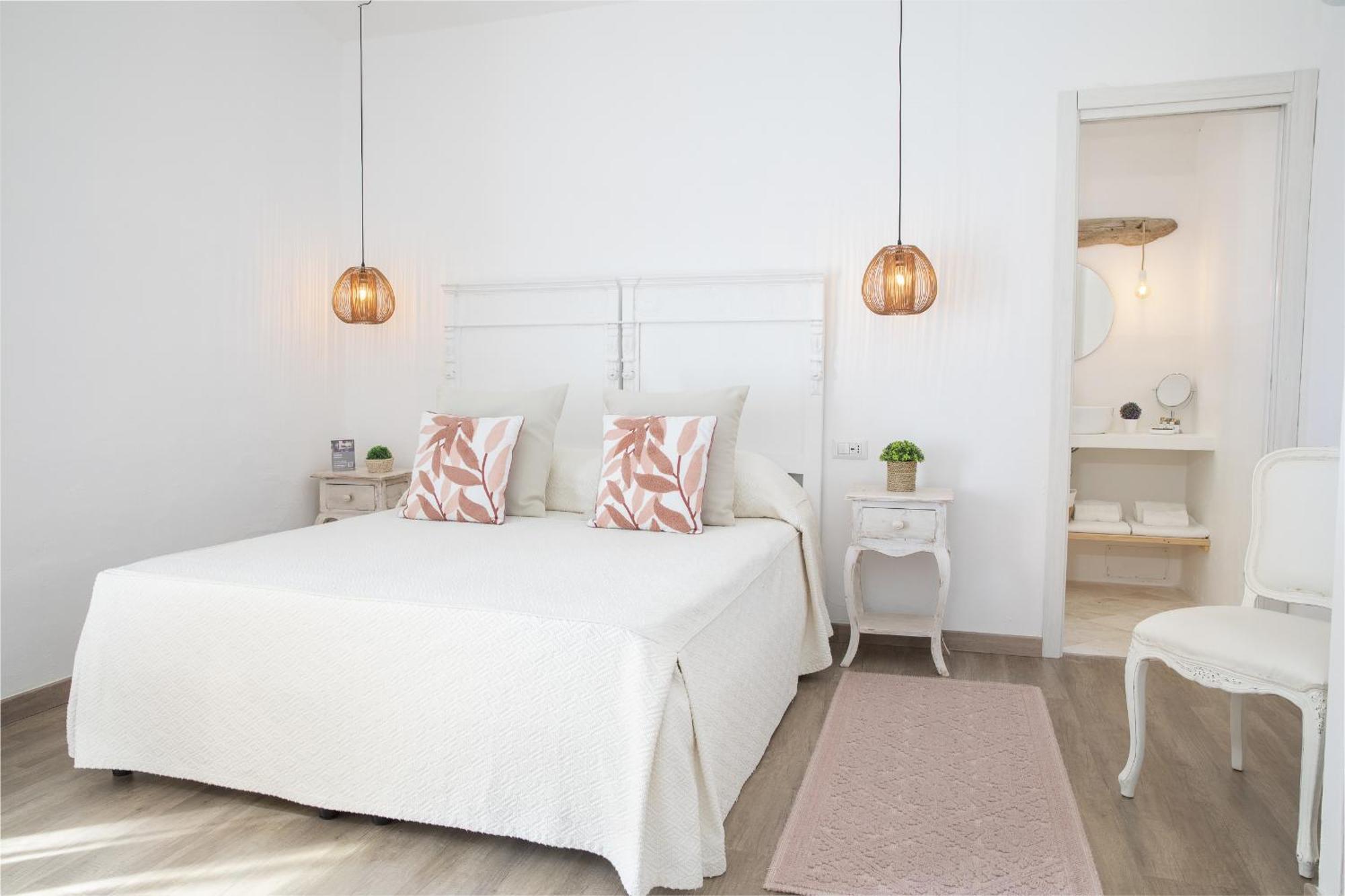 Hotel Ristorante S'Astore Benetutti Bagian luar foto