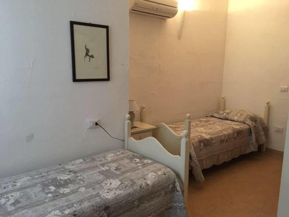 Hotel Ristorante S'Astore Benetutti Bagian luar foto