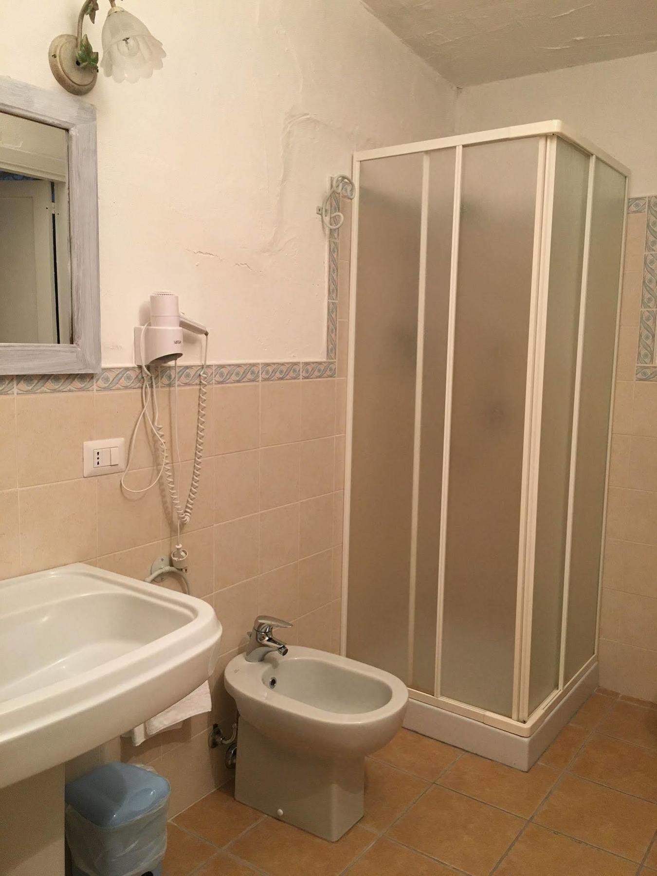 Hotel Ristorante S'Astore Benetutti Bagian luar foto